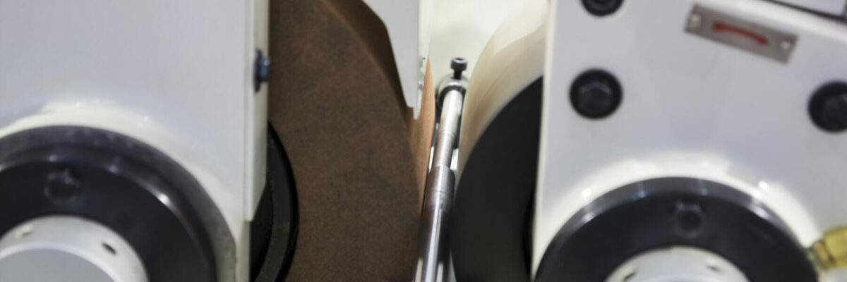 特种棒材：无心磨削